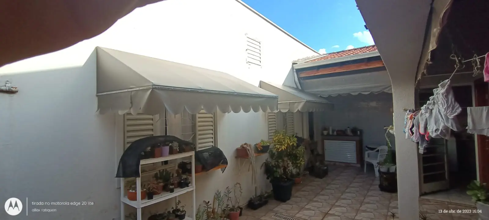 Toldo claro instalado pela Art Nove